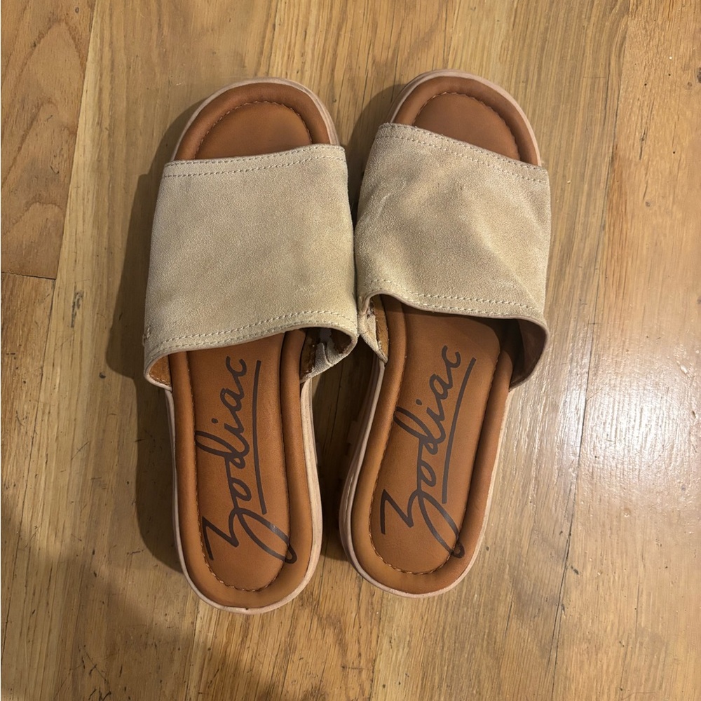 Zodiac Women's Tan and Blush Slide Platform Sandals